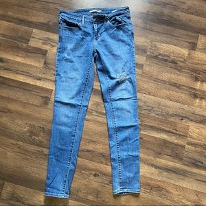 Levi’s 711 Skinny Jeans